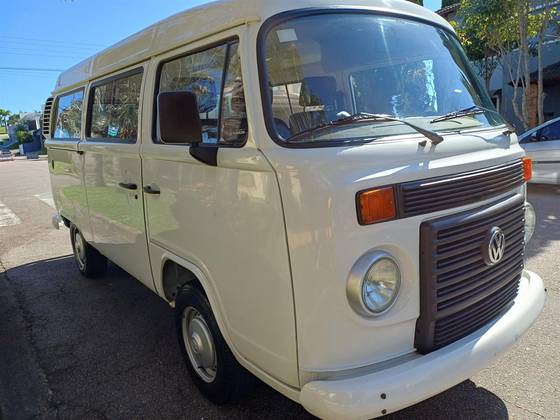 VOLKSWAGEN KOMBI 1.4 MI STD 8V FLEX 4P MANUAL